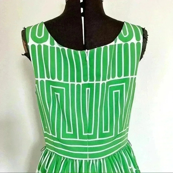 Trina Turk Green Garden Maze Dress Womens Size 8 Sleeveless - Picture 7 of 14
